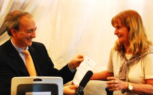 El Profesor Carlos Horacio Torrendell y la Licenciada Graciela Perrone
