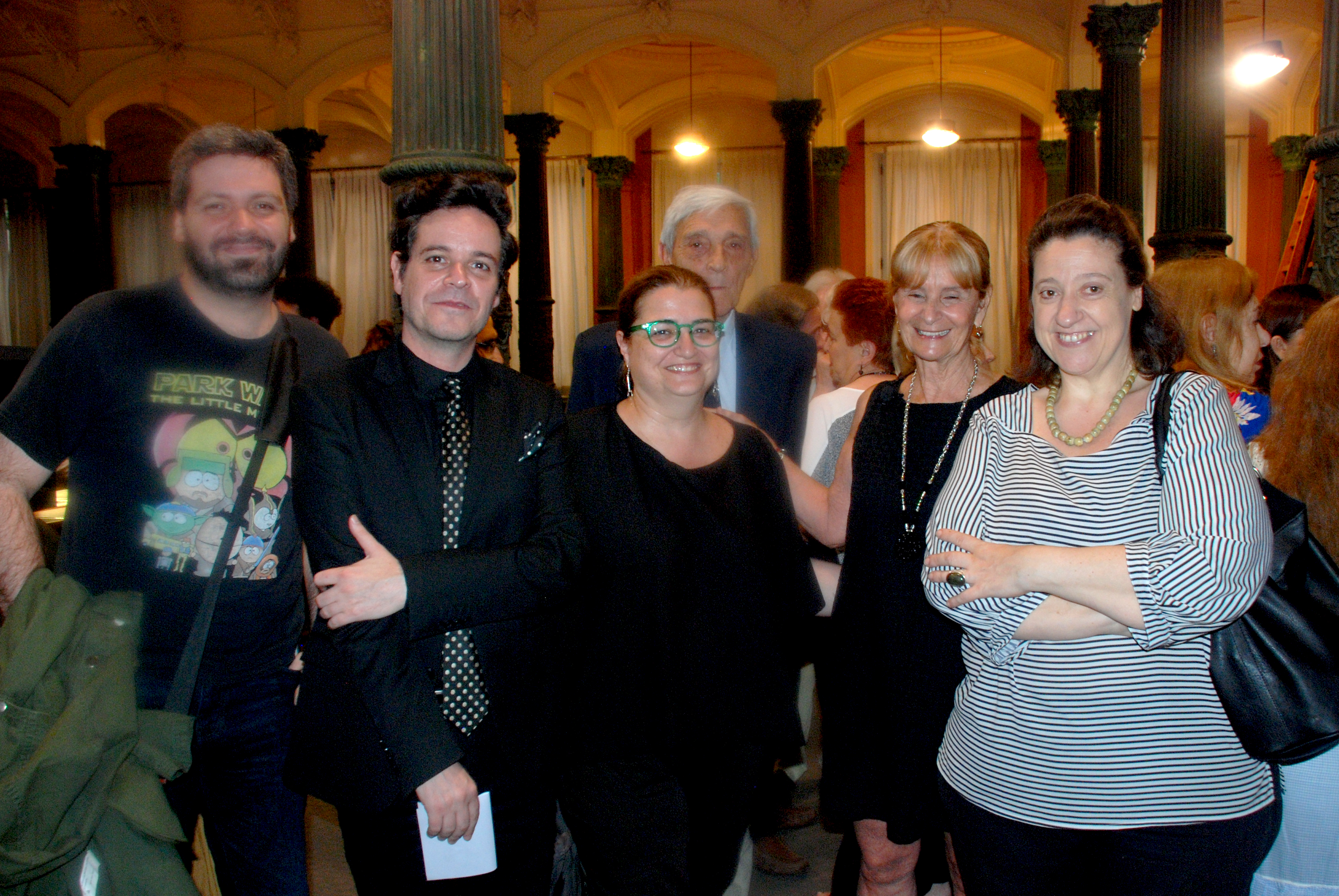Gabriel Graves, Germán Alvarez, Mariana Alcobre, Jorge Ferro, Graciela Perrone y Laura Rosatto.
