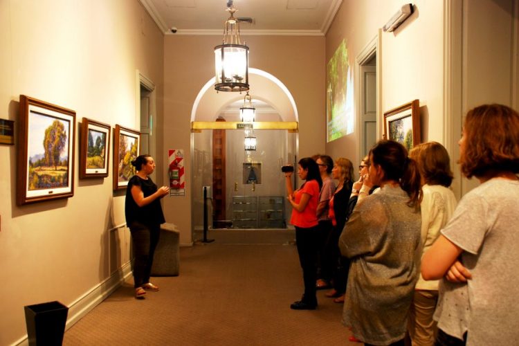 Visita guiada por exposición de Mario Sanzano