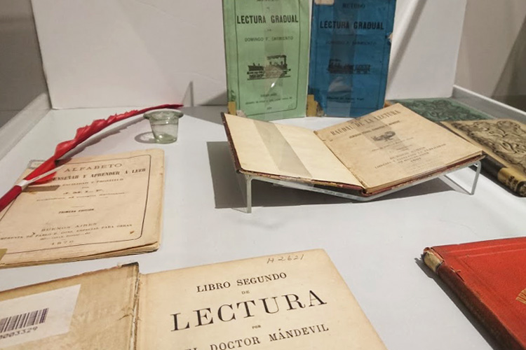 Exposición «Lecturas Escolares en la Escuela Argentina (1810-1955)»